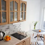 At Nataly's Οδησσός